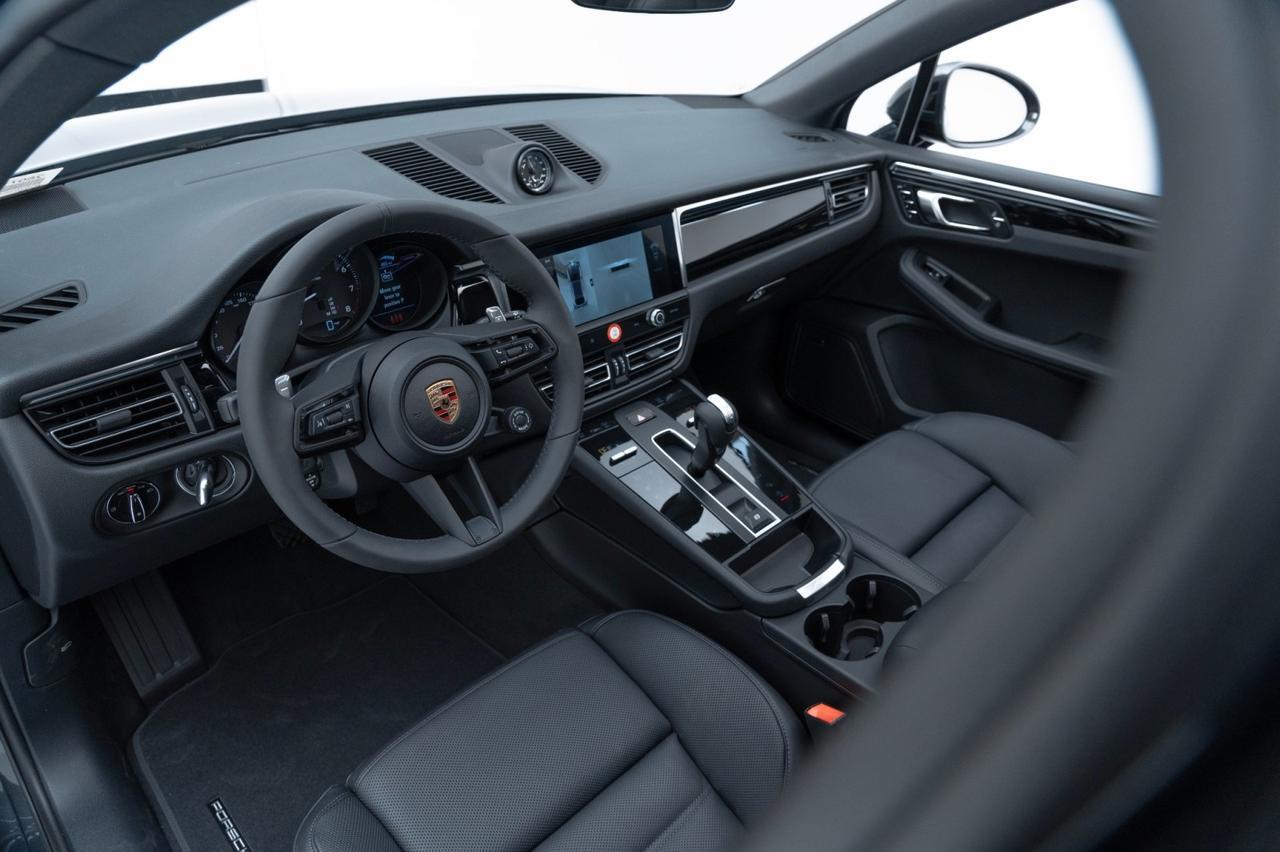 2025 Porsche Macan Pompano Beach FL