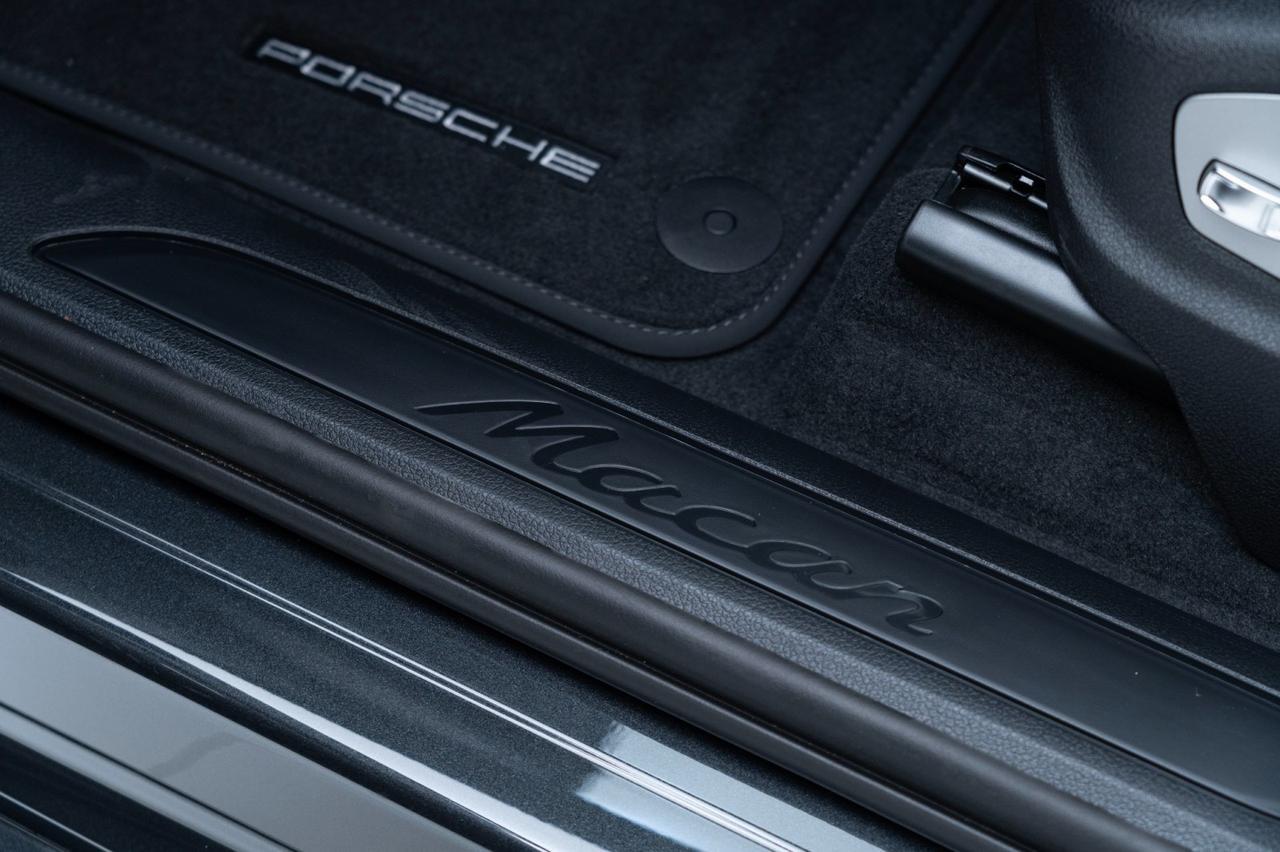 2025 Porsche Macan Pompano Beach FL