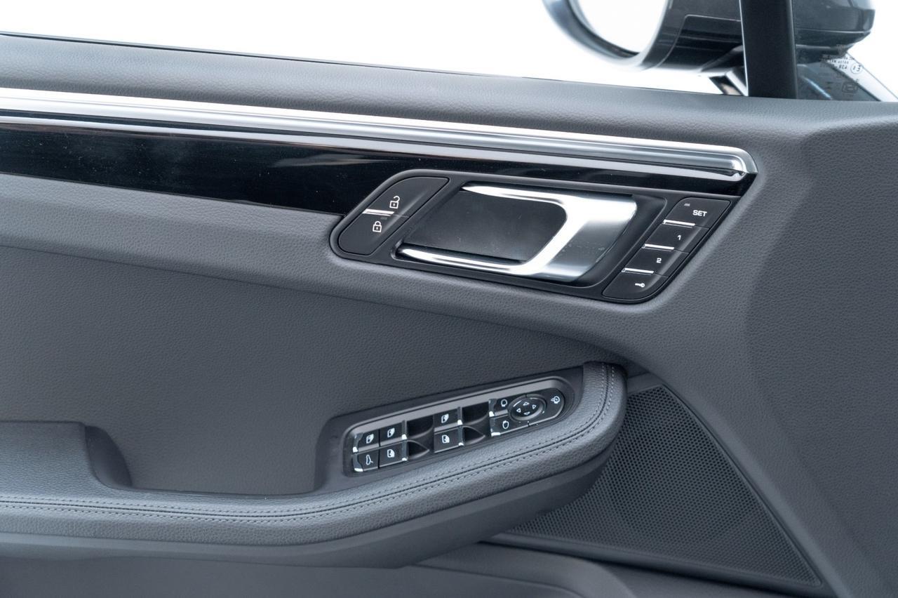 2025 Porsche Macan Pompano Beach FL