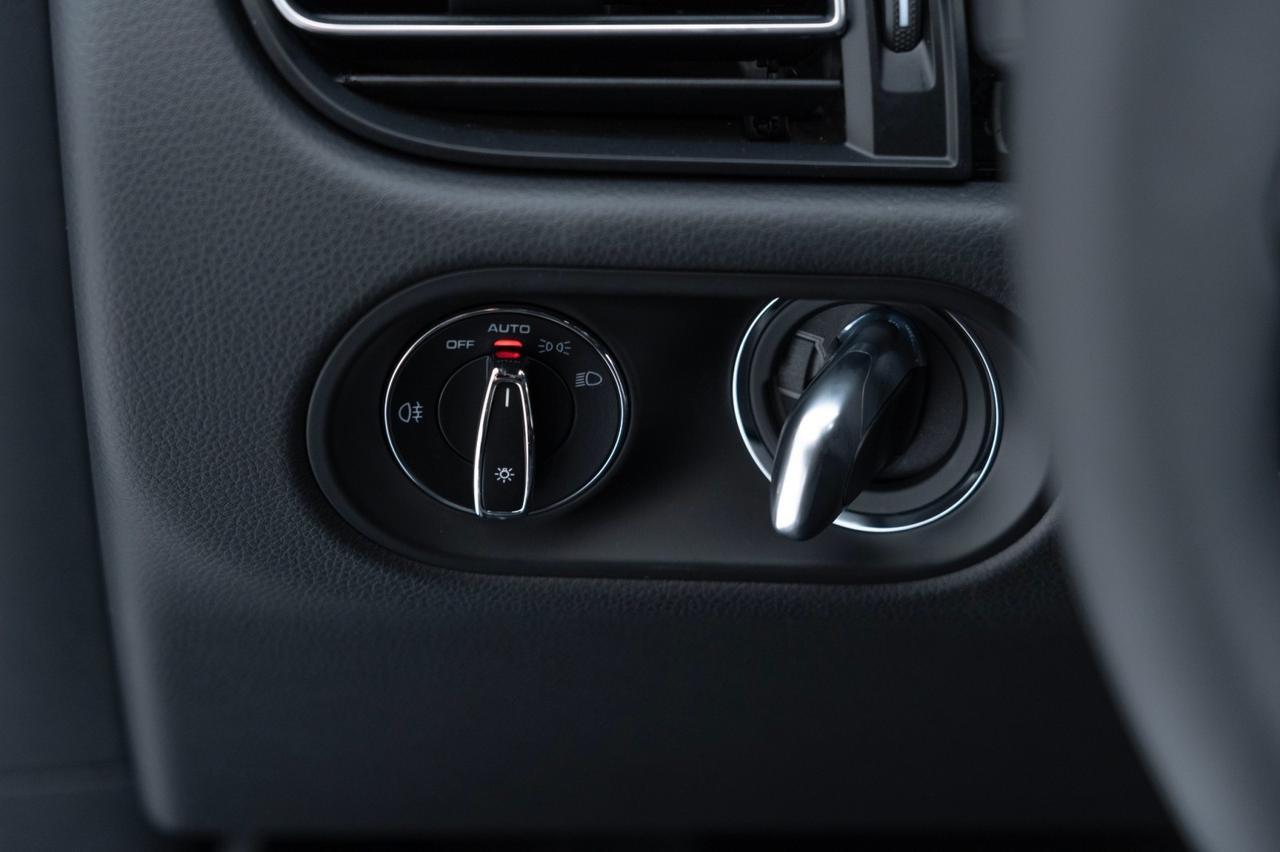 2025 Porsche Macan Pompano Beach FL