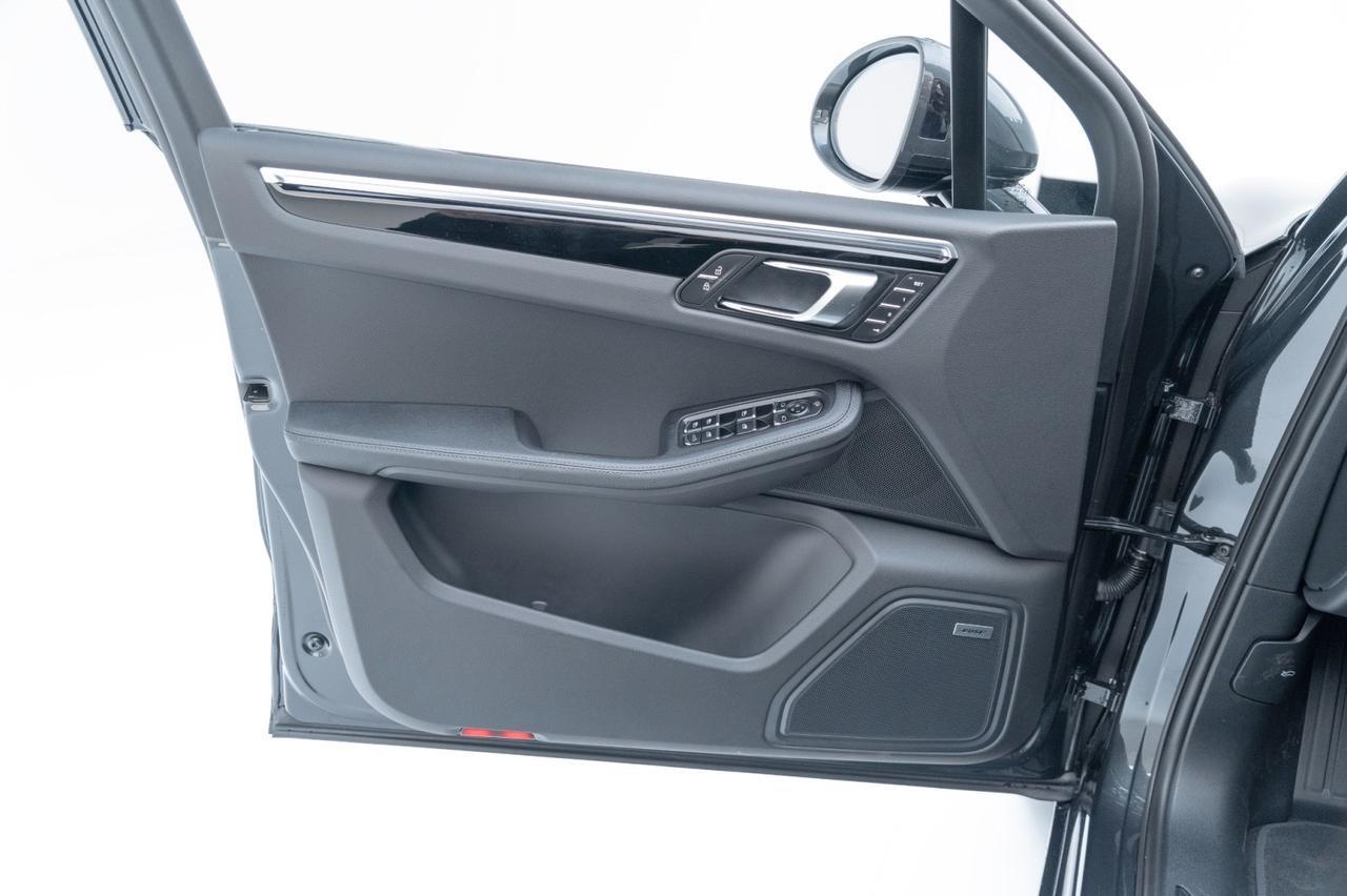 2025 Porsche Macan Pompano Beach FL