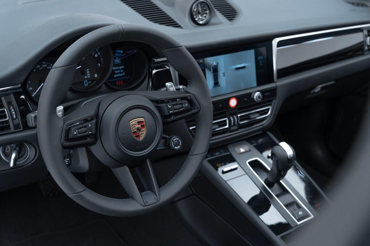 2025 Porsche Macan Pompano Beach FL
