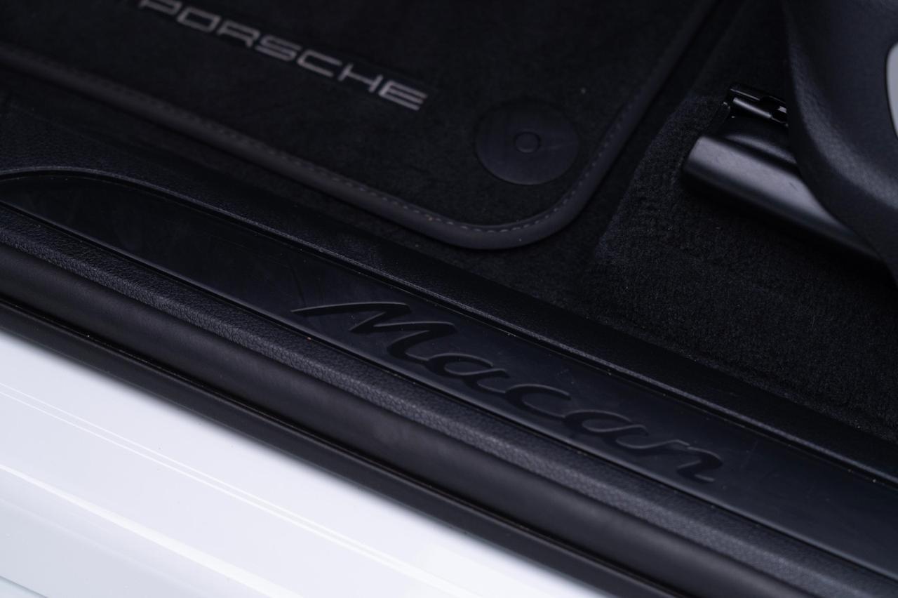 2025 Porsche Macan Pompano Beach FL