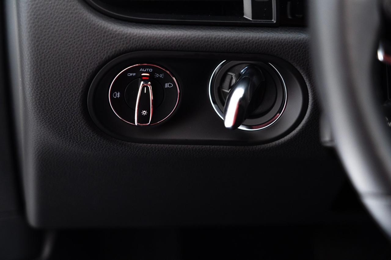 2025 Porsche Macan Pompano Beach FL