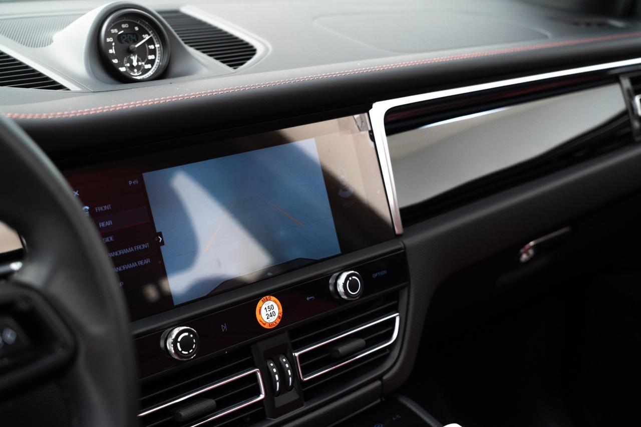 2025 Porsche Macan Pompano Beach FL