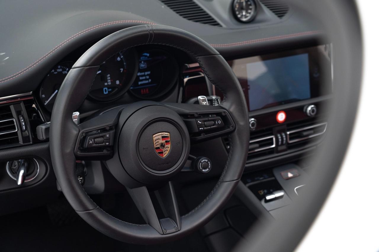 2025 Porsche Macan Pompano Beach FL