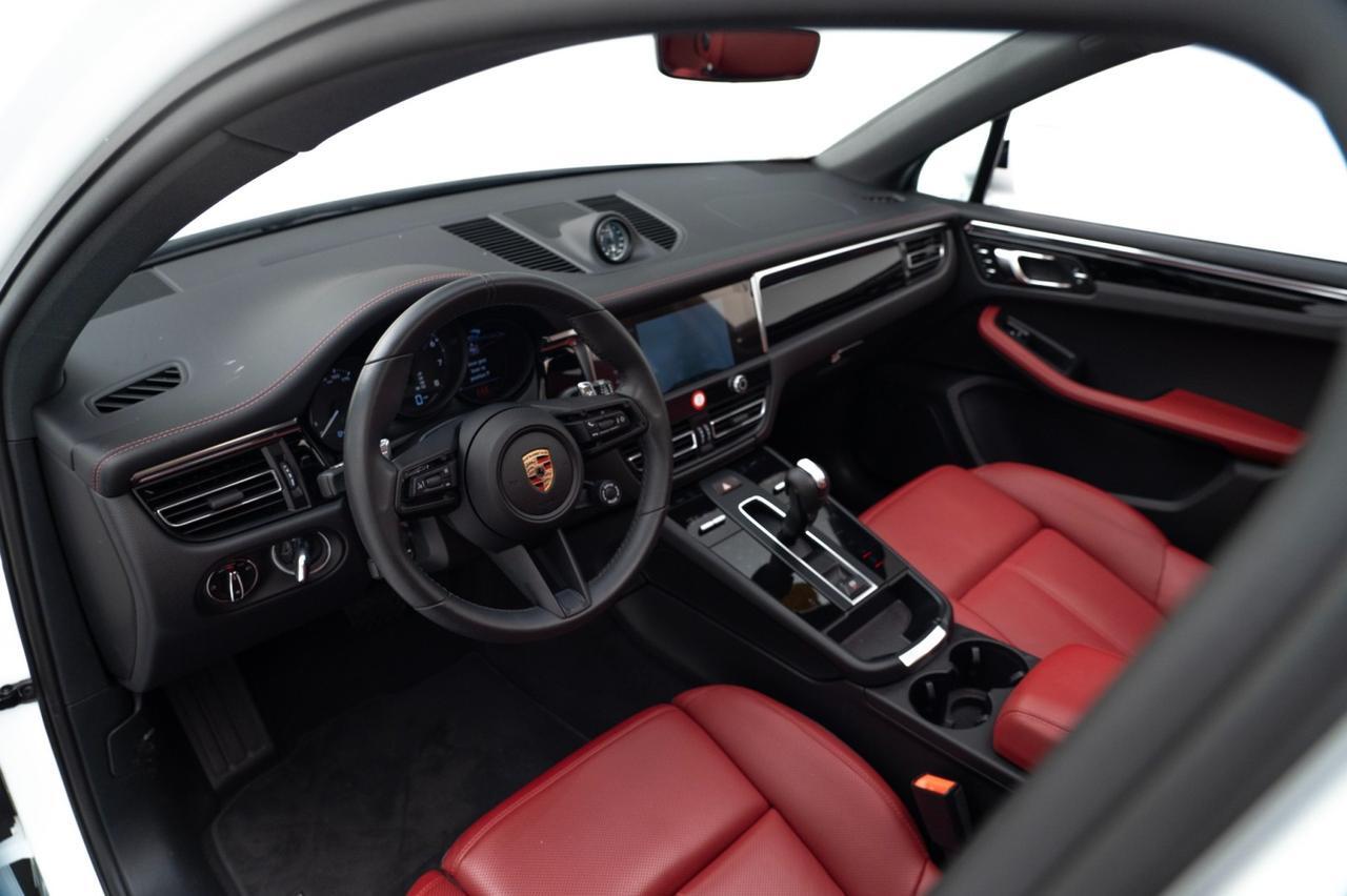 2025 Porsche Macan Pompano Beach FL