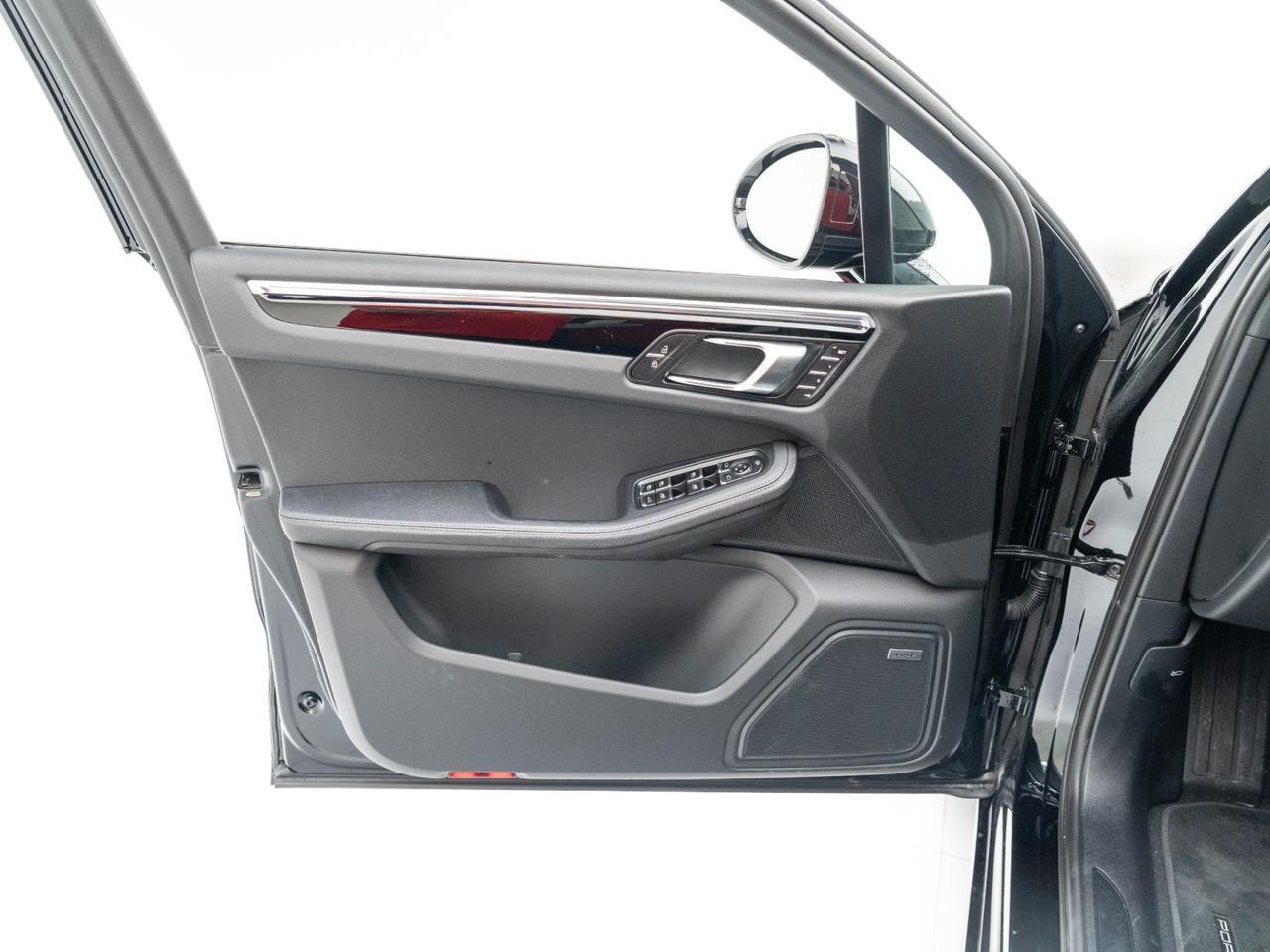 2025 Porsche Macan Pompano Beach FL