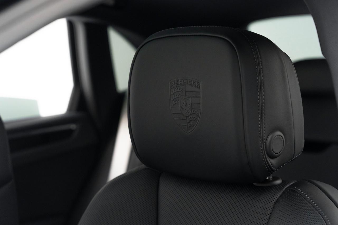 2025 Porsche Macan Pompano Beach FL