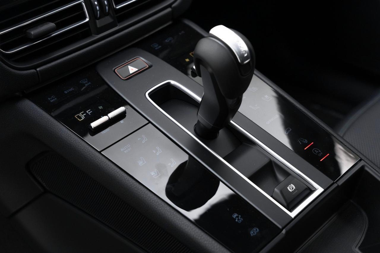 2025 Porsche Macan Pompano Beach FL