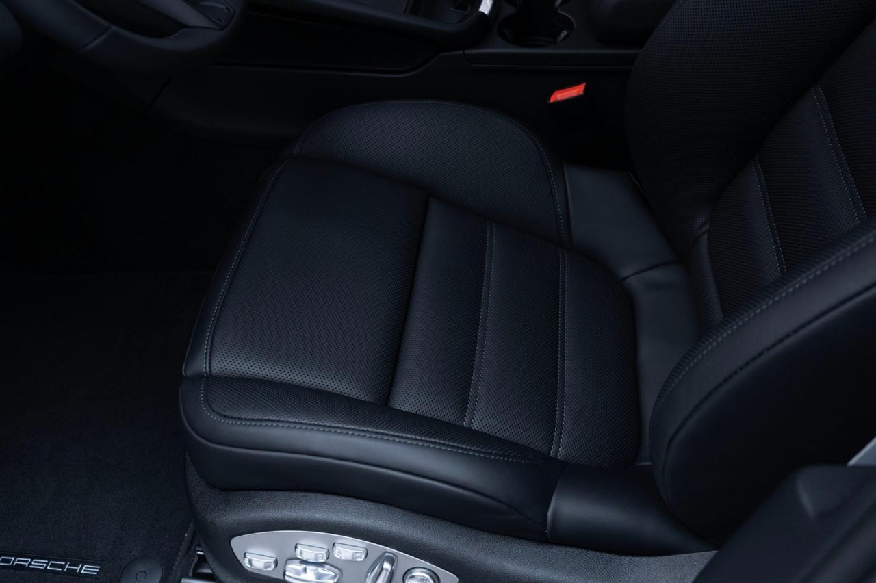 2025 Porsche Macan Pompano Beach FL