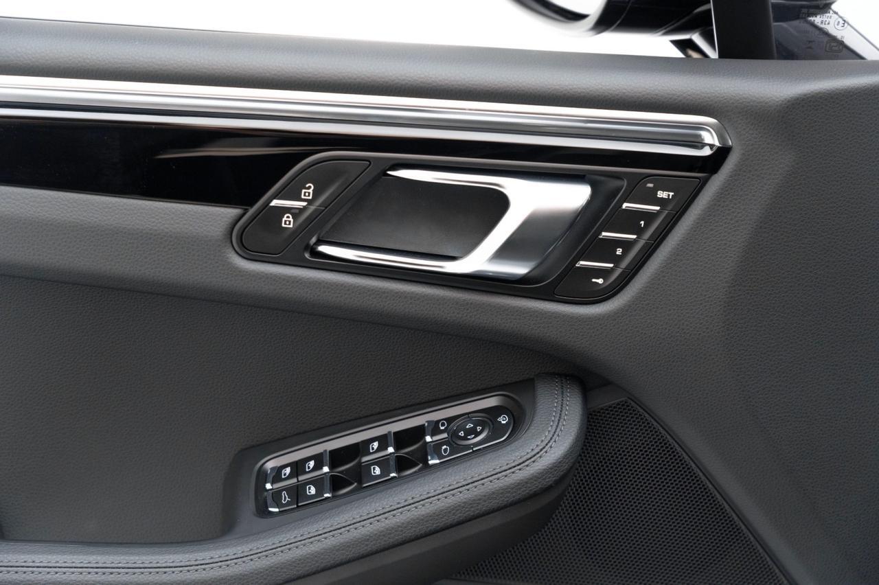 2025 Porsche Macan Pompano Beach FL