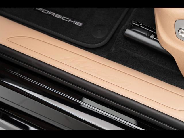 2025 Porsche Macan Pompano Beach FL