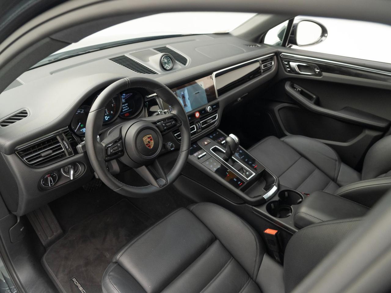 2025 Porsche Macan Pompano Beach FL