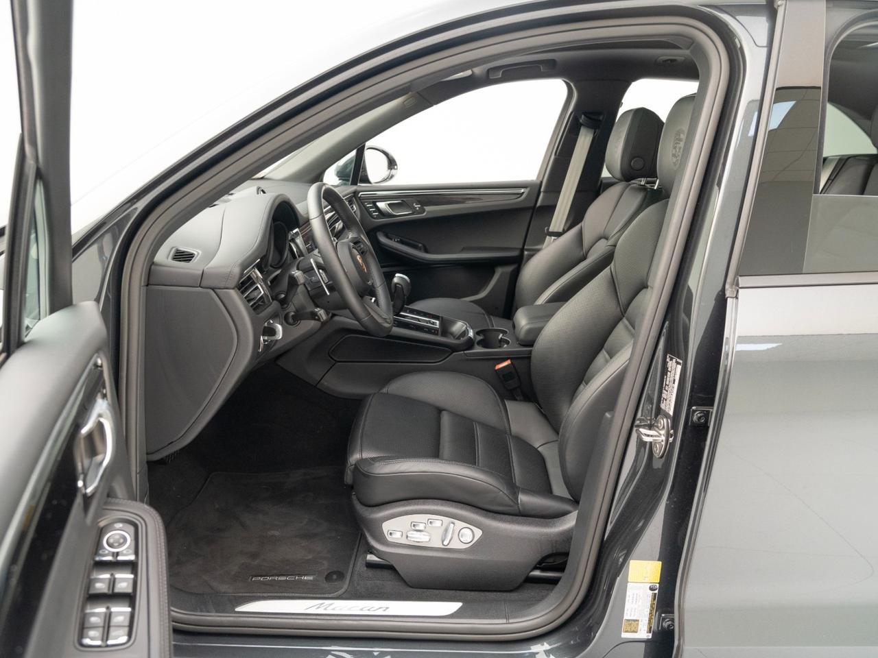 2025 Porsche Macan Pompano Beach FL