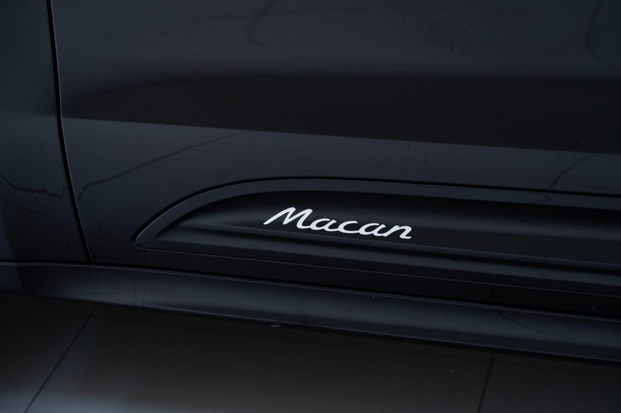2025 Porsche Macan Pompano Beach FL