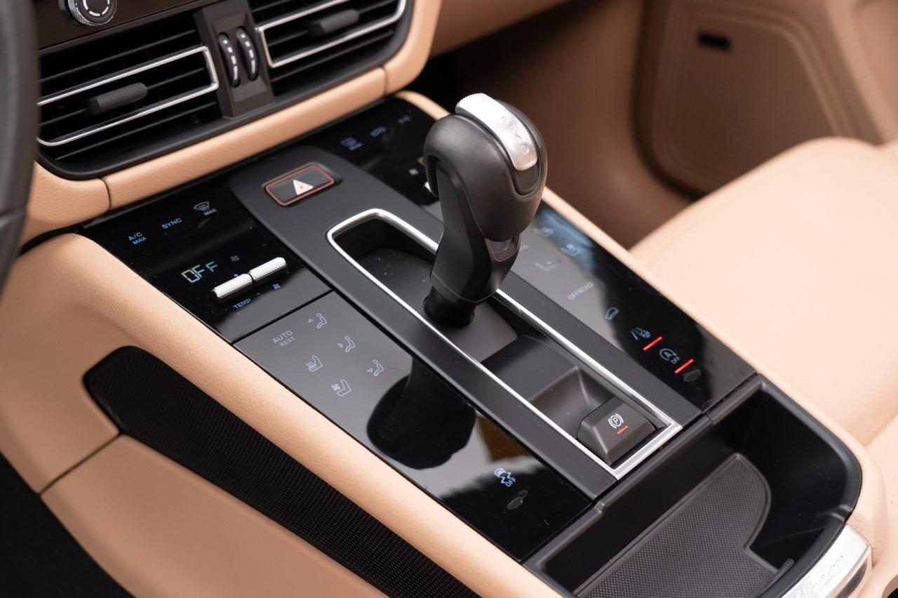 2025 Porsche Macan Pompano Beach FL