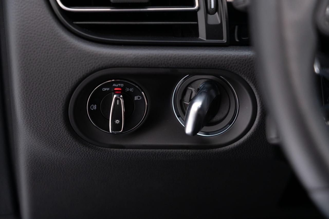 2025 Porsche Macan Pompano Beach FL