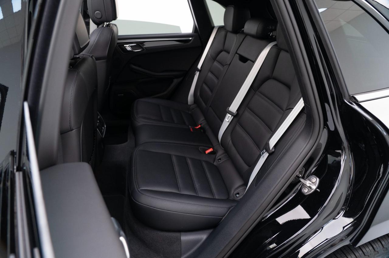 2025 Porsche Macan Pompano Beach FL