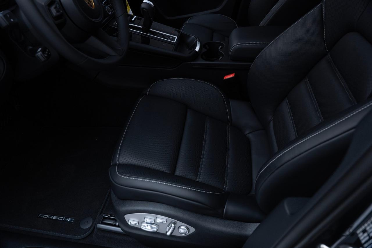 2025 Porsche Macan Pompano Beach FL