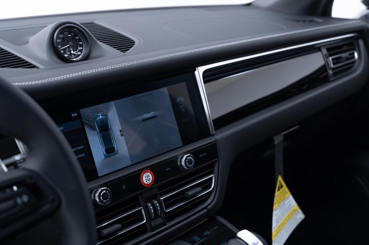 2025 Porsche Macan Pompano Beach FL