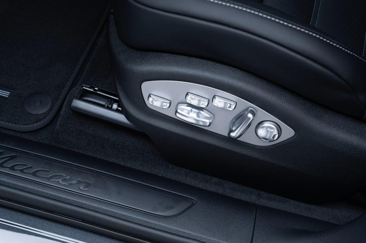 2025 Porsche Macan Pompano Beach FL