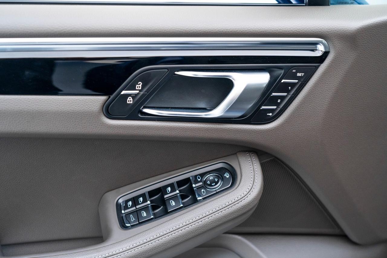 2025 Porsche Macan Pompano Beach FL