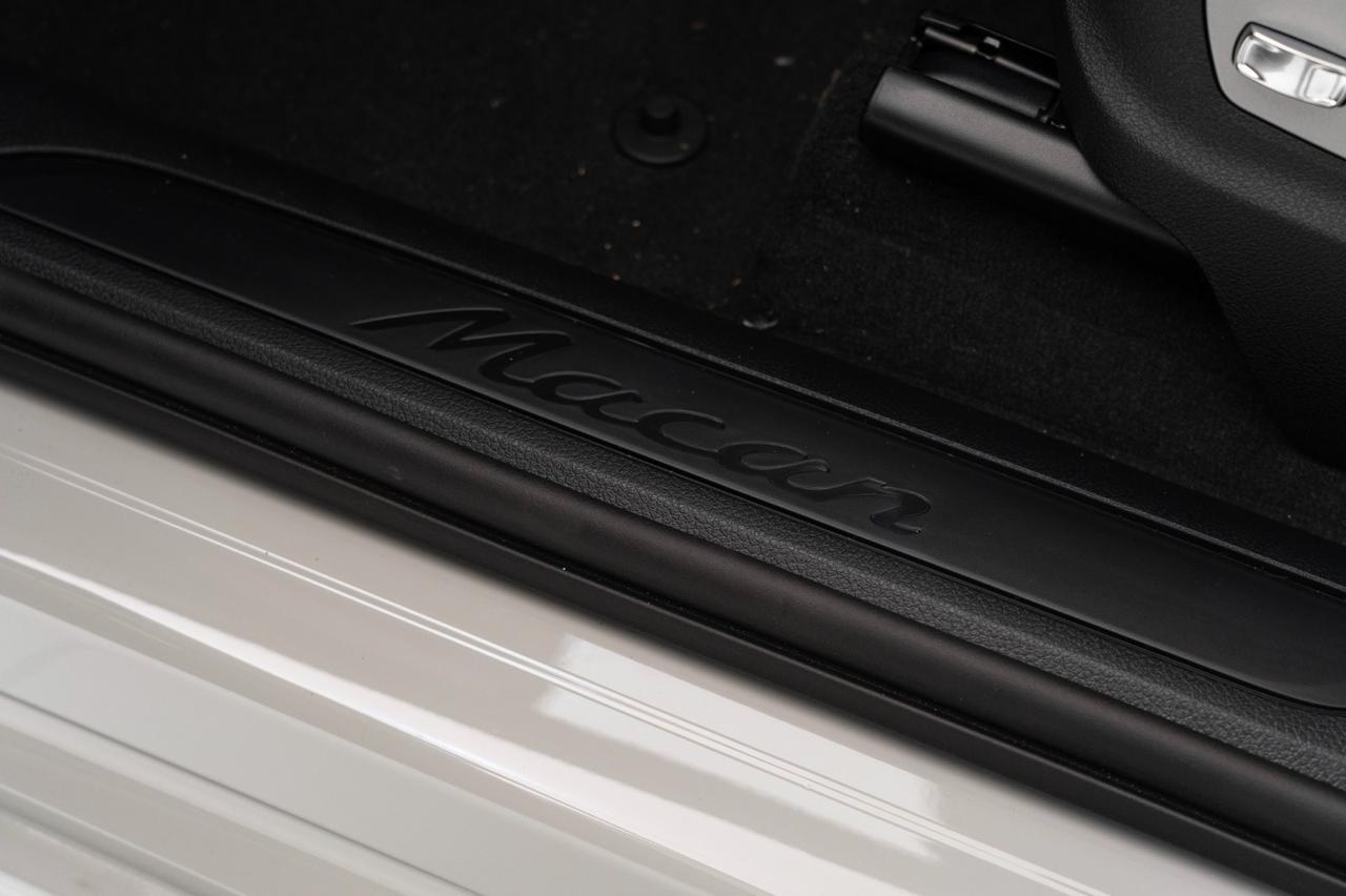 2025 Porsche Macan Pompano Beach FL