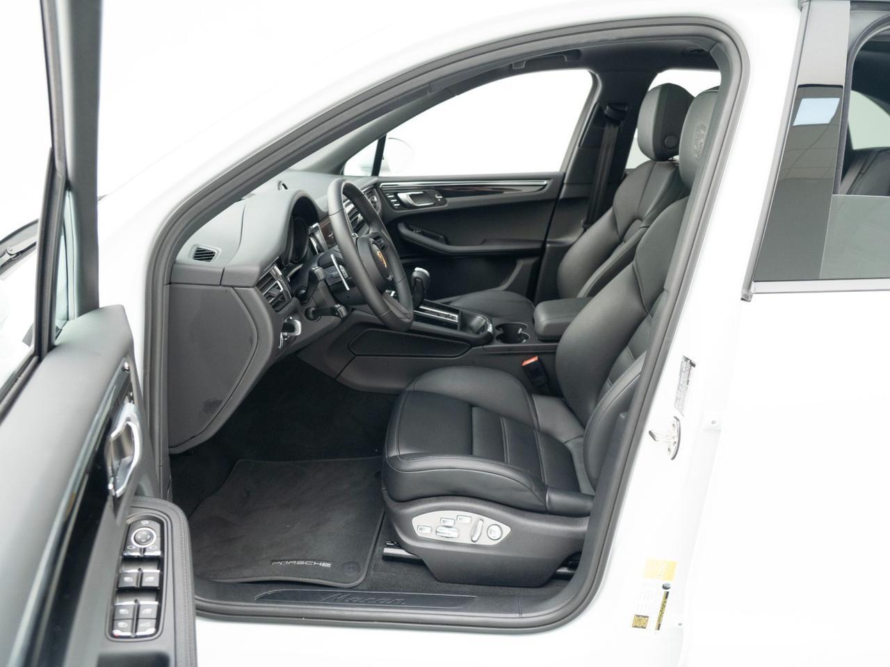 2025 Porsche Macan Pompano Beach FL