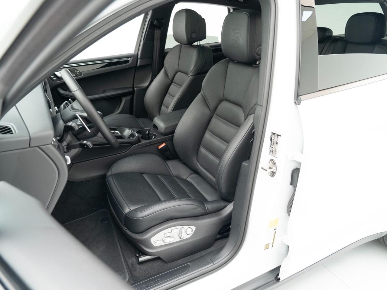 2025 Porsche Macan Pompano Beach FL