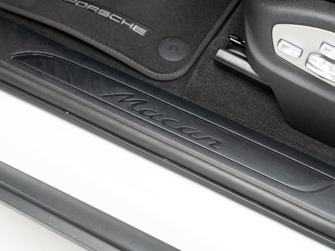 2025 Porsche Macan Pompano Beach FL