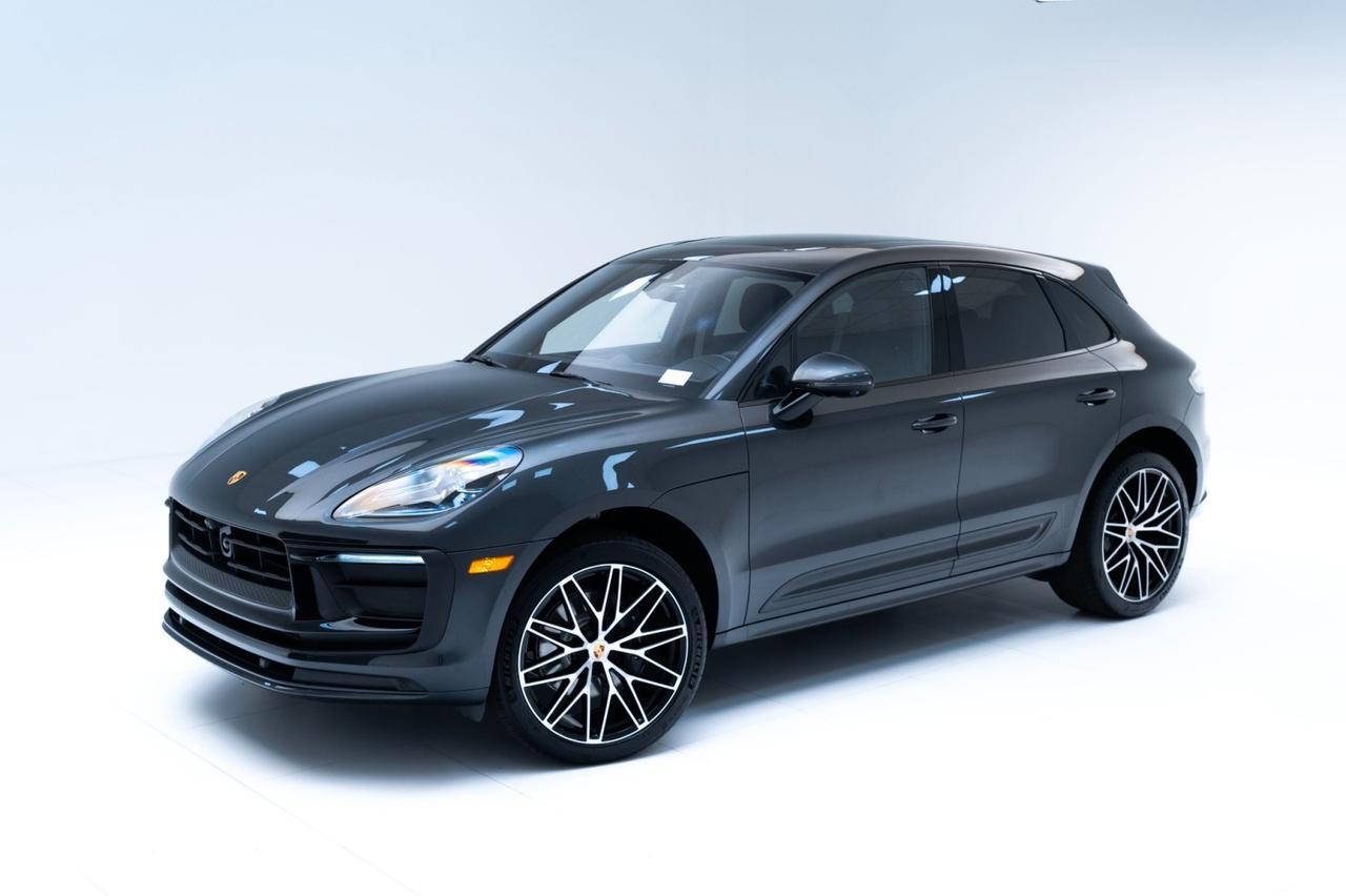 2025 Porsche Macan