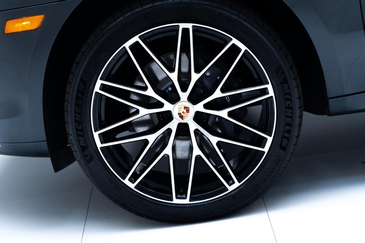 2025 Porsche Macan Pompano Beach FL