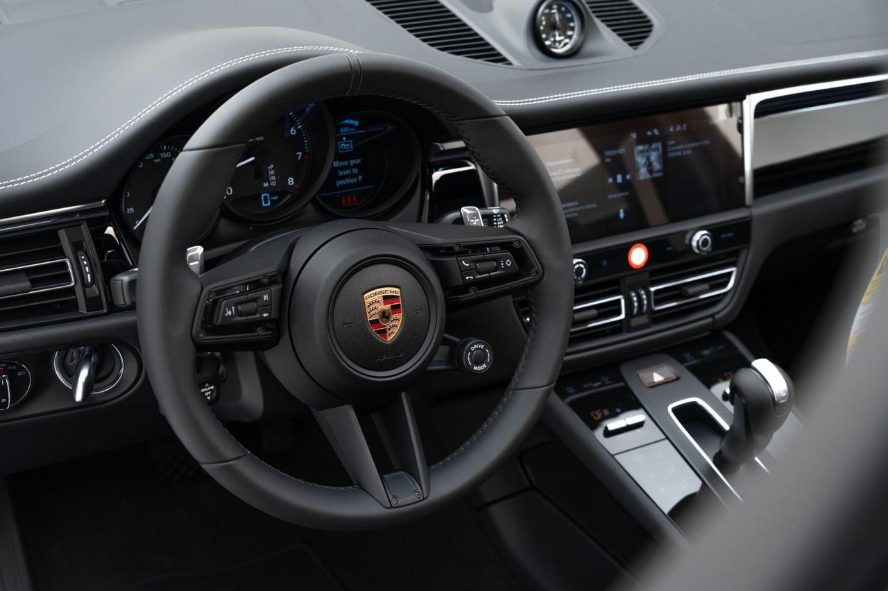 2025 Porsche Macan Pompano Beach FL