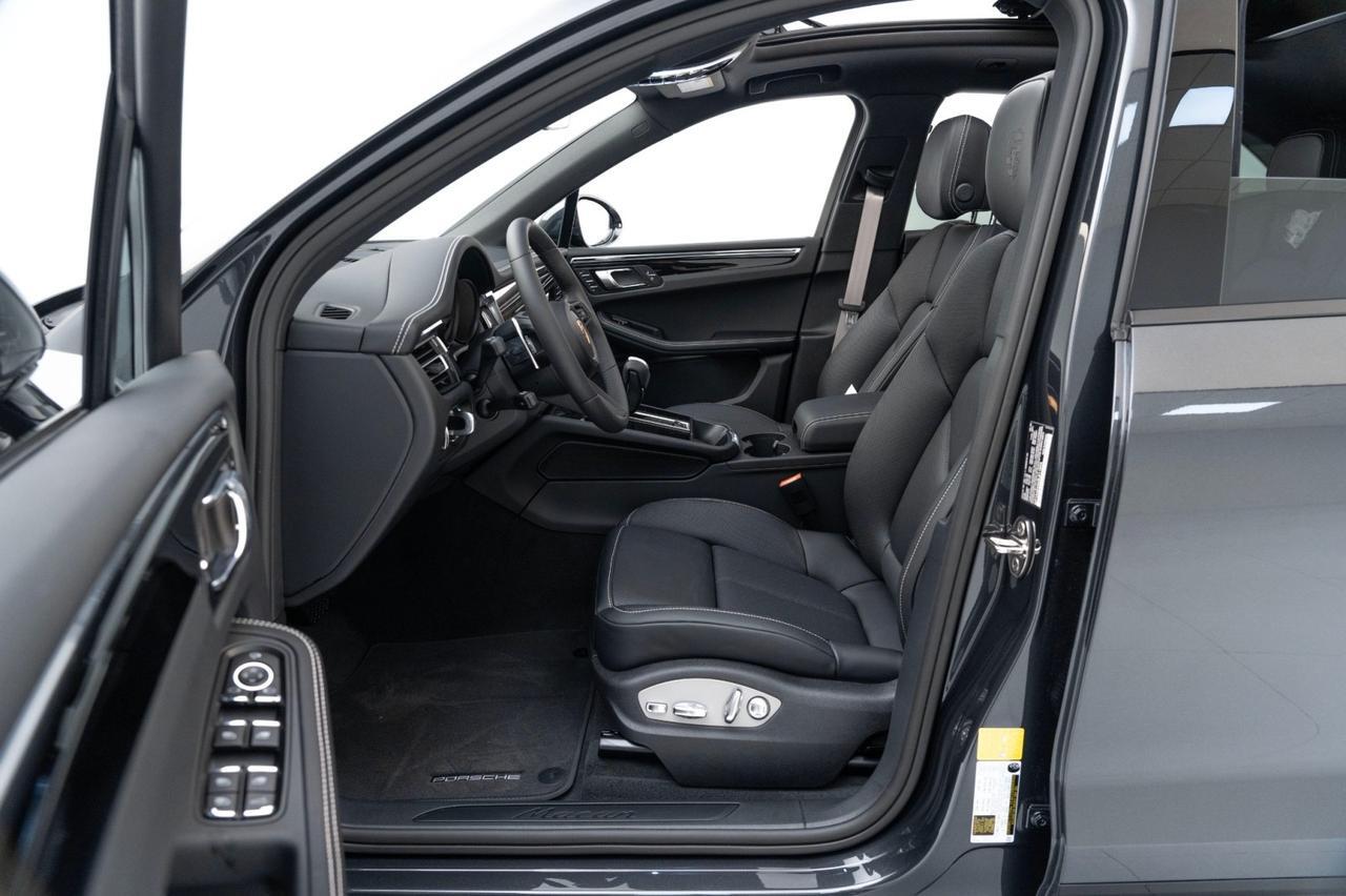 2025 Porsche Macan Pompano Beach FL