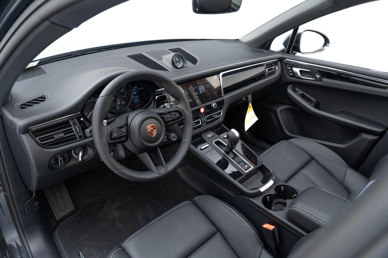 2025 Porsche Macan Pompano Beach FL