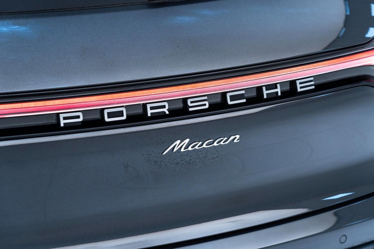 2025 Porsche Macan Pompano Beach FL