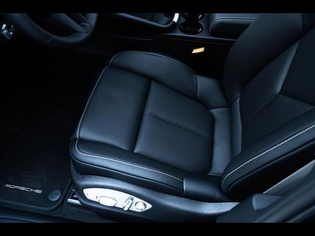 2025 Porsche Macan Pompano Beach FL