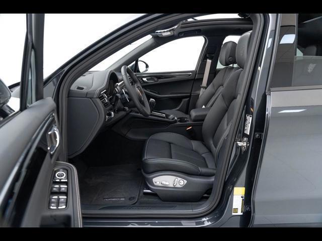 2025 Porsche Macan Pompano Beach FL