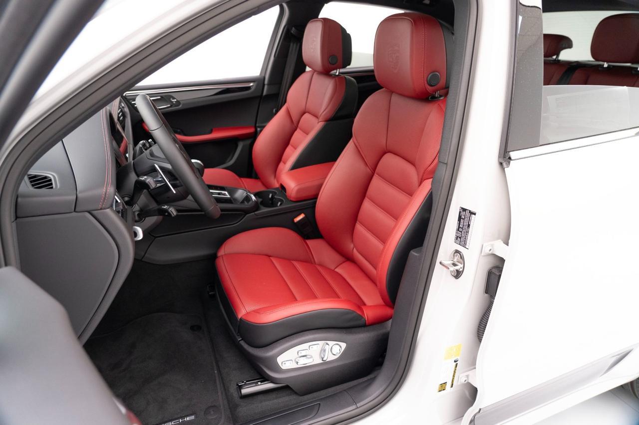 2025 Porsche Macan Pompano Beach FL