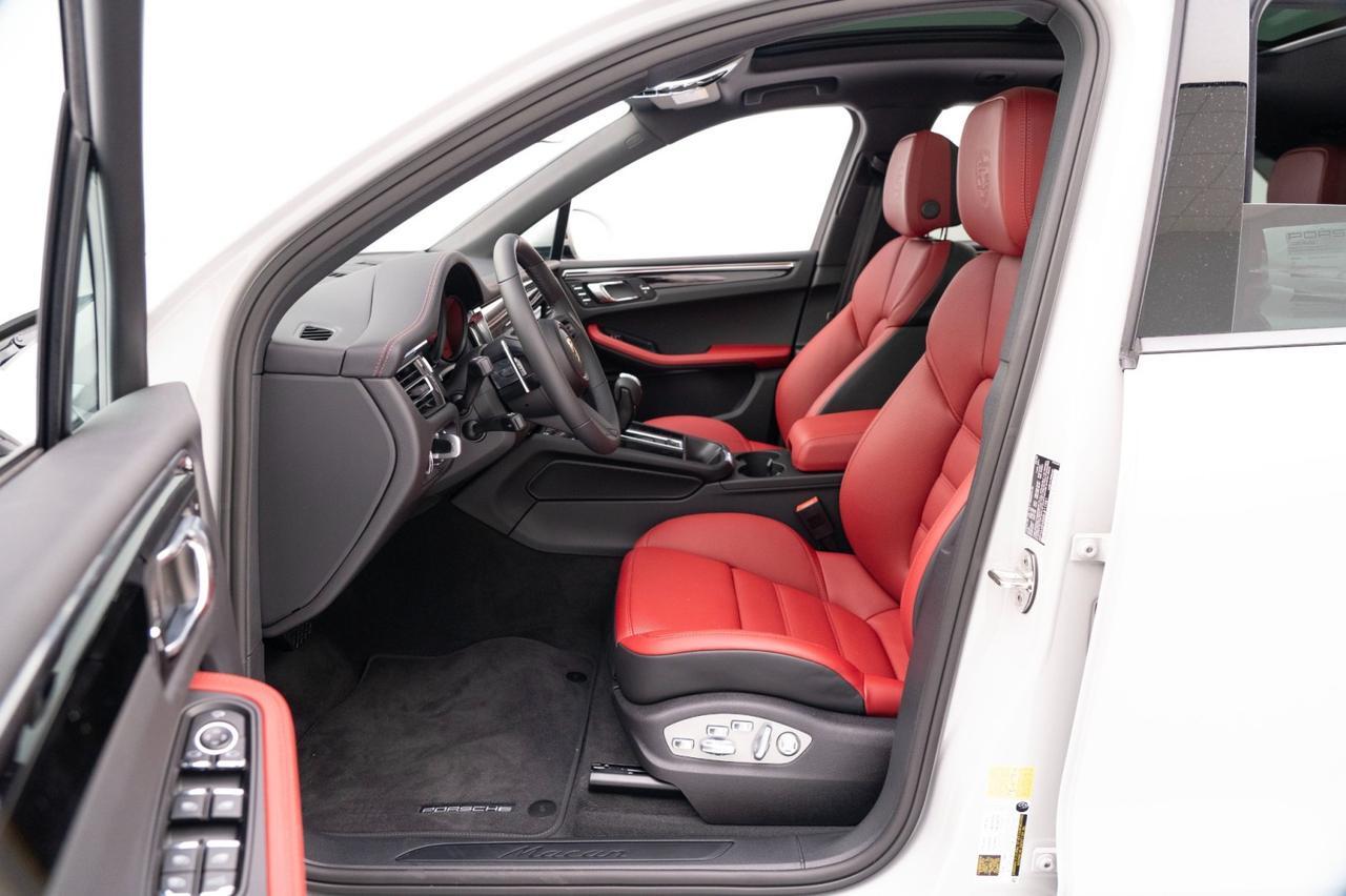 2025 Porsche Macan Pompano Beach FL