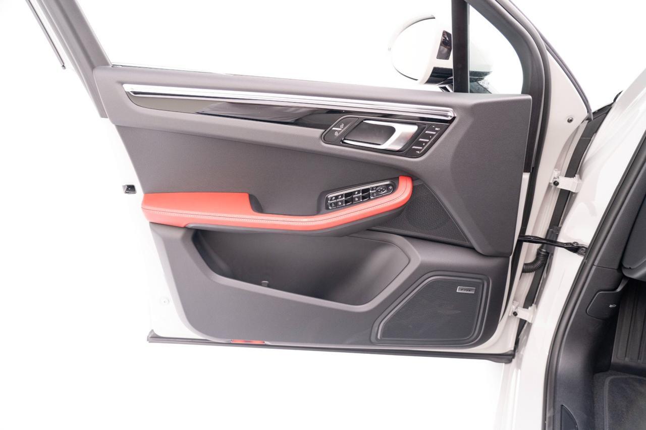 2025 Porsche Macan Pompano Beach FL