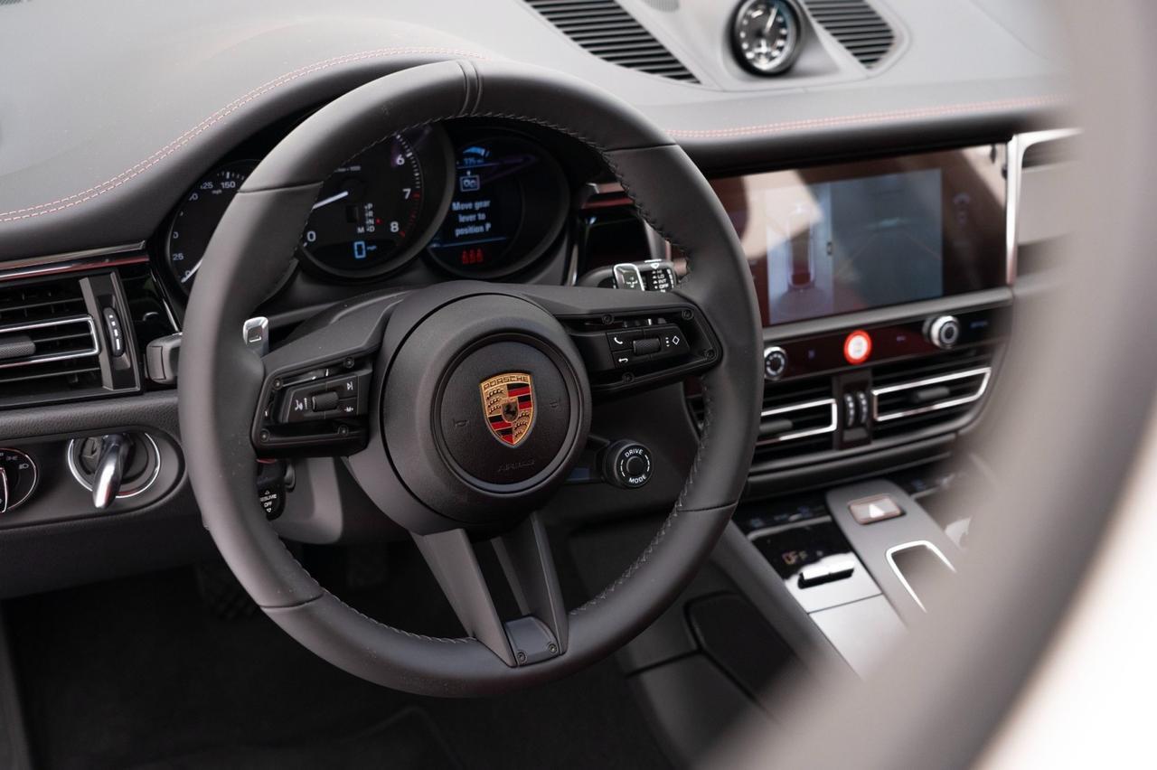 2025 Porsche Macan Pompano Beach FL