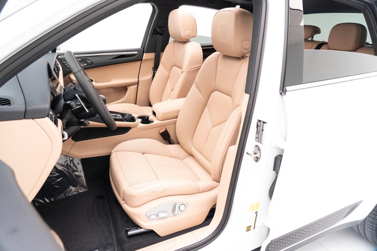 2025 Porsche Macan Pompano Beach FL