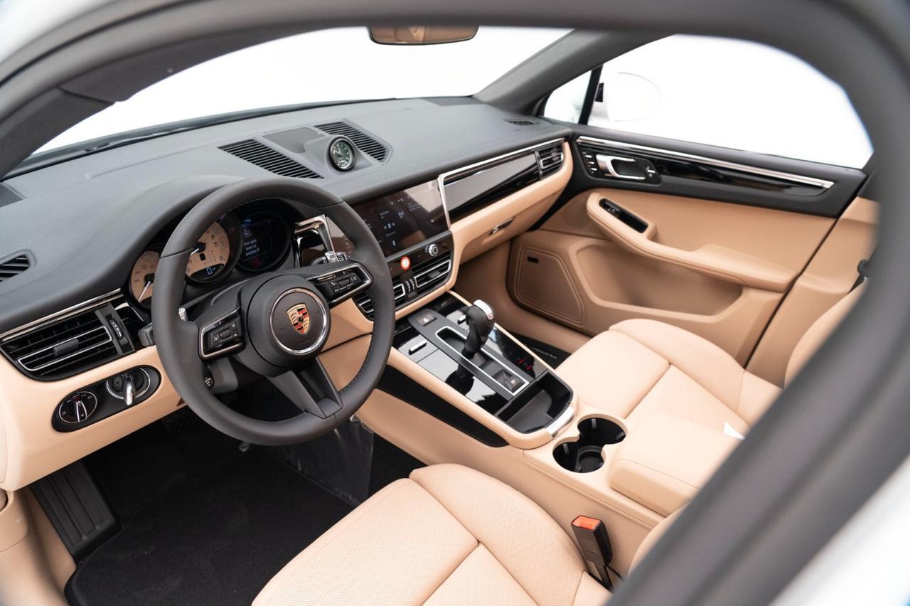 2025 Porsche Macan Pompano Beach FL