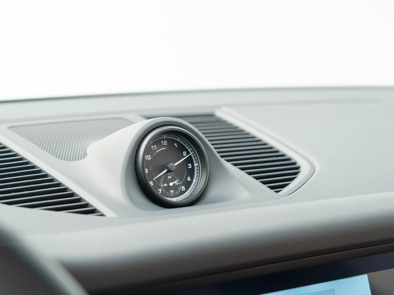 2025 Porsche Macan Pompano Beach FL