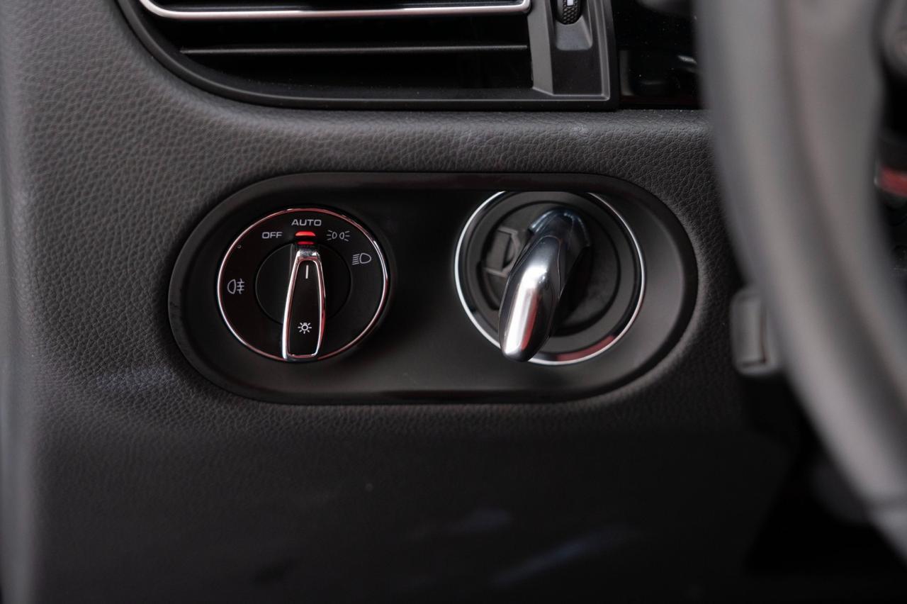 2025 Porsche Macan Pompano Beach FL