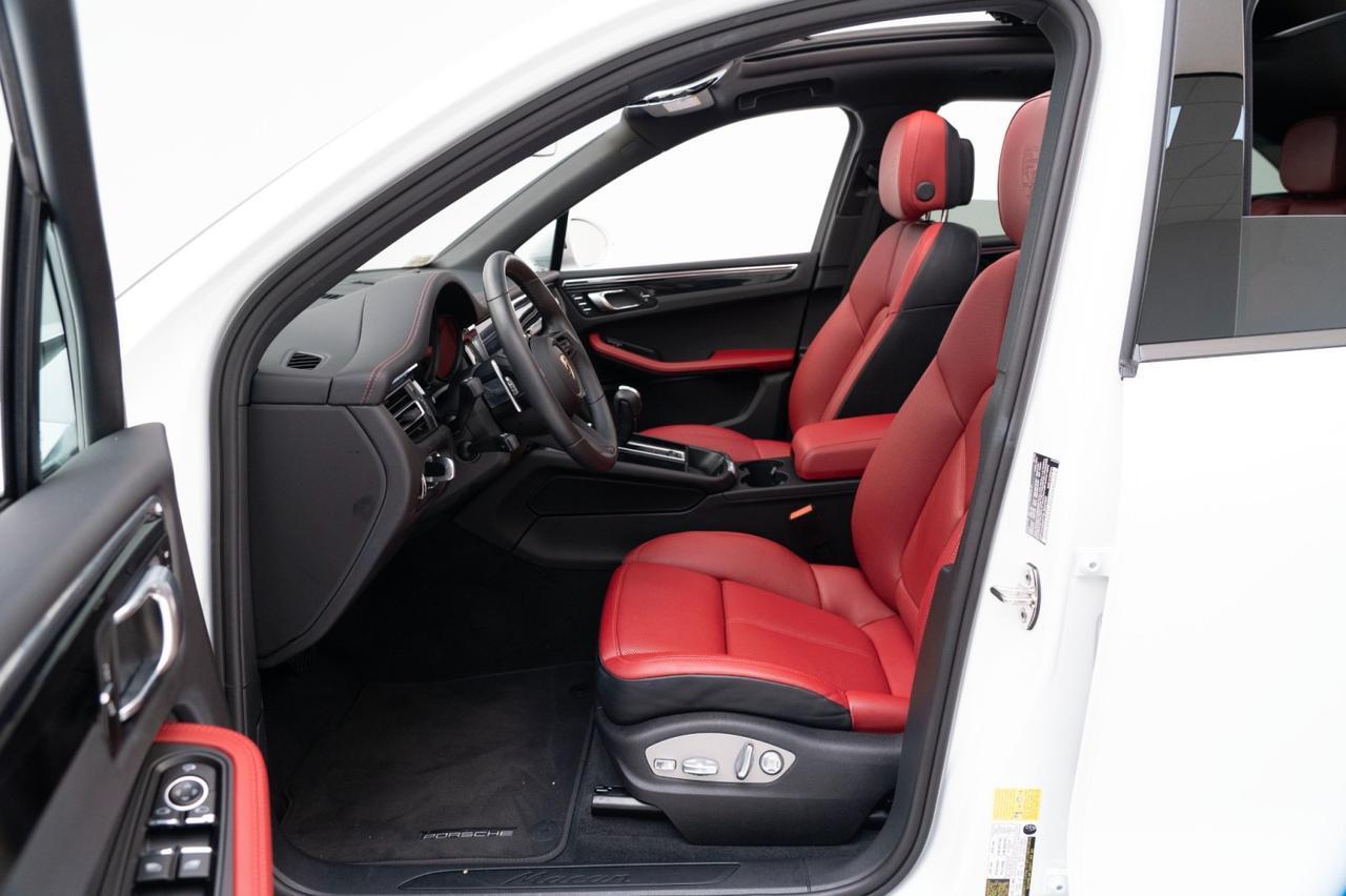 2025 Porsche Macan Pompano Beach FL