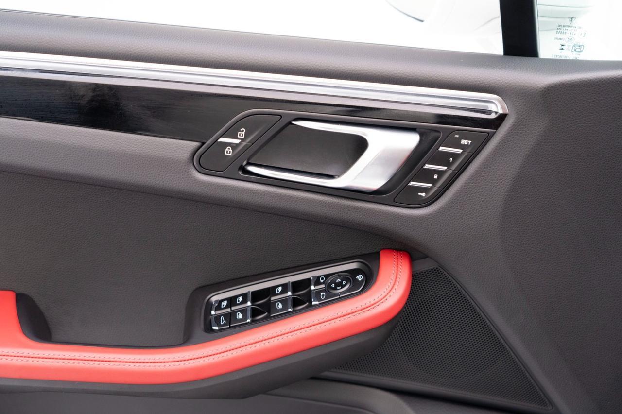 2025 Porsche Macan Pompano Beach FL