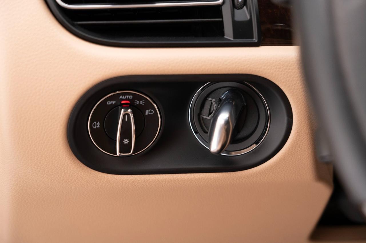 2025 Porsche Macan Pompano Beach FL